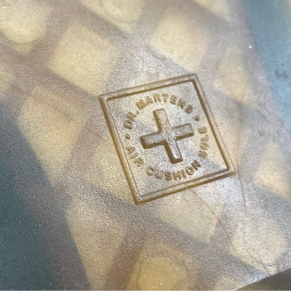 Dr. Martens Girls 1460 Boots Pink Patent Leather Zipped 3 - Picture 12 of 13